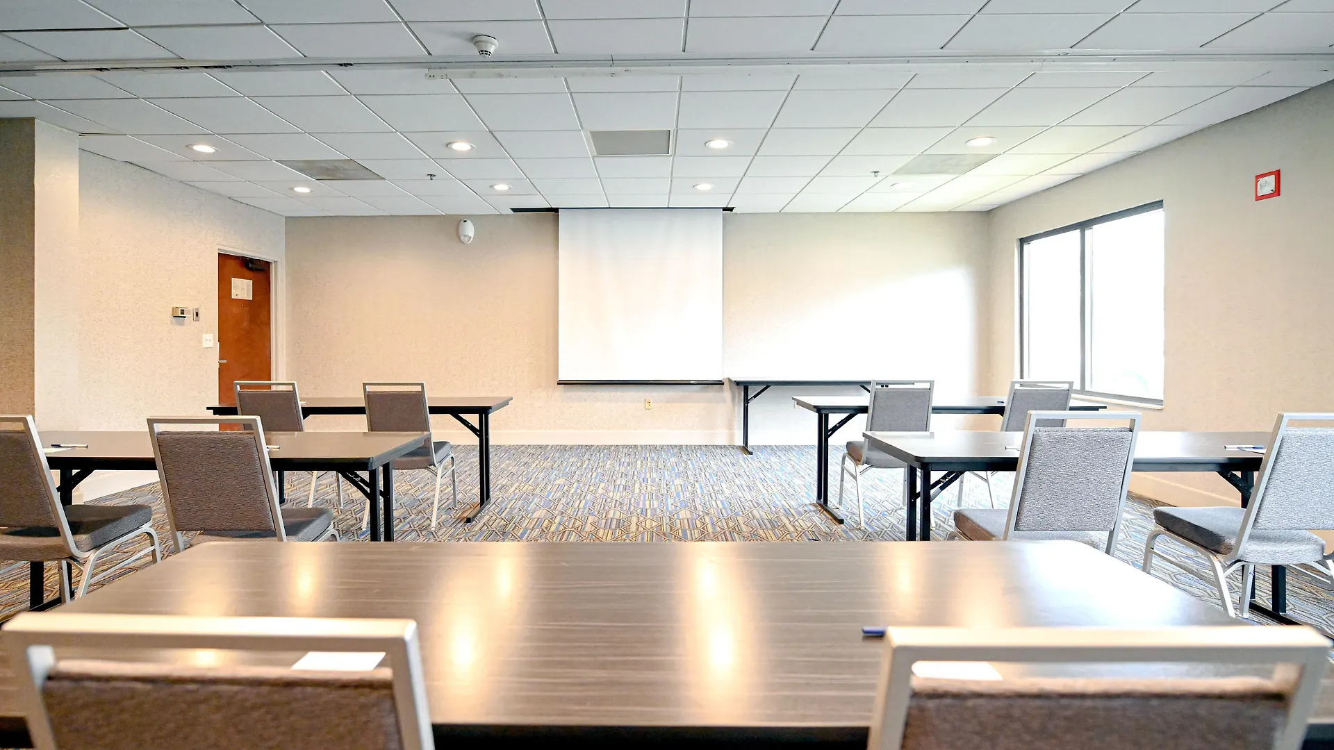 Hotel Holiday Inn Express Richmond Airport By Ihg Sandston