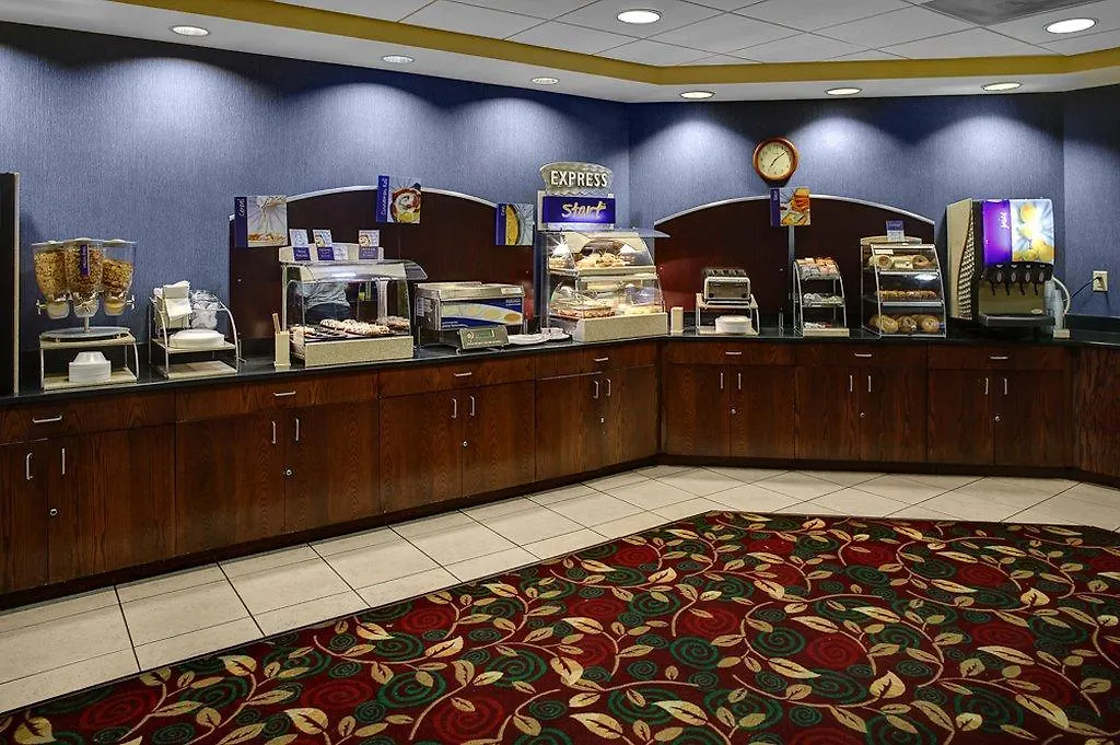 Holiday Inn Express Richmond Airport By Ihg Sandston 2*,  Stati Uniti