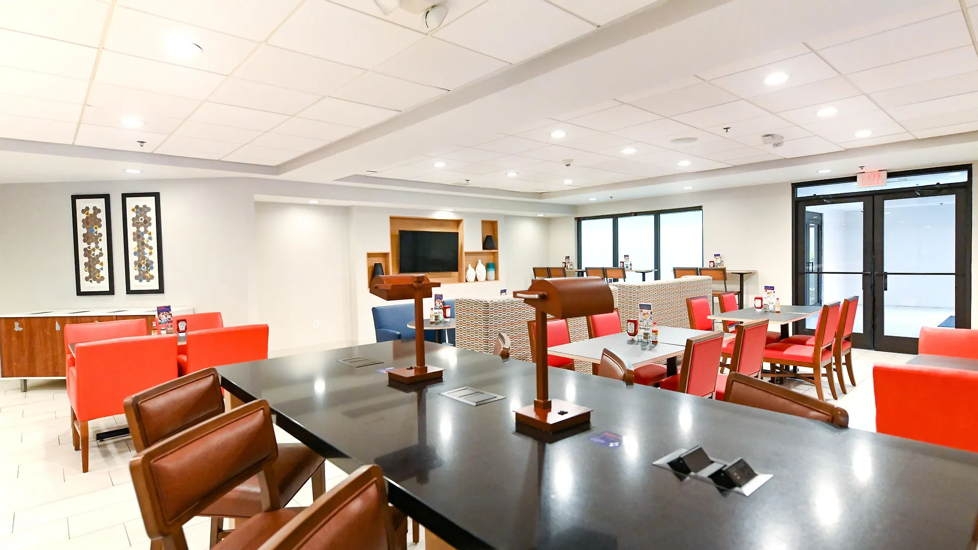 Holiday Inn Express Richmond Airport By Ihg Sandston Stati Uniti